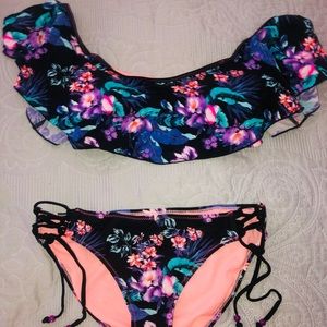 WILDFOX 🌺💜 Bikini Set